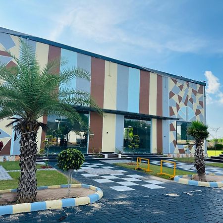 Royal Rajasthan Resort Sikar Экстерьер фото