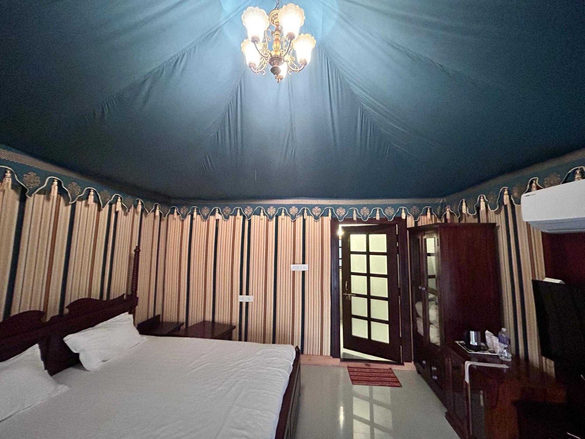 Royal Rajasthan Resort Sikar Экстерьер фото