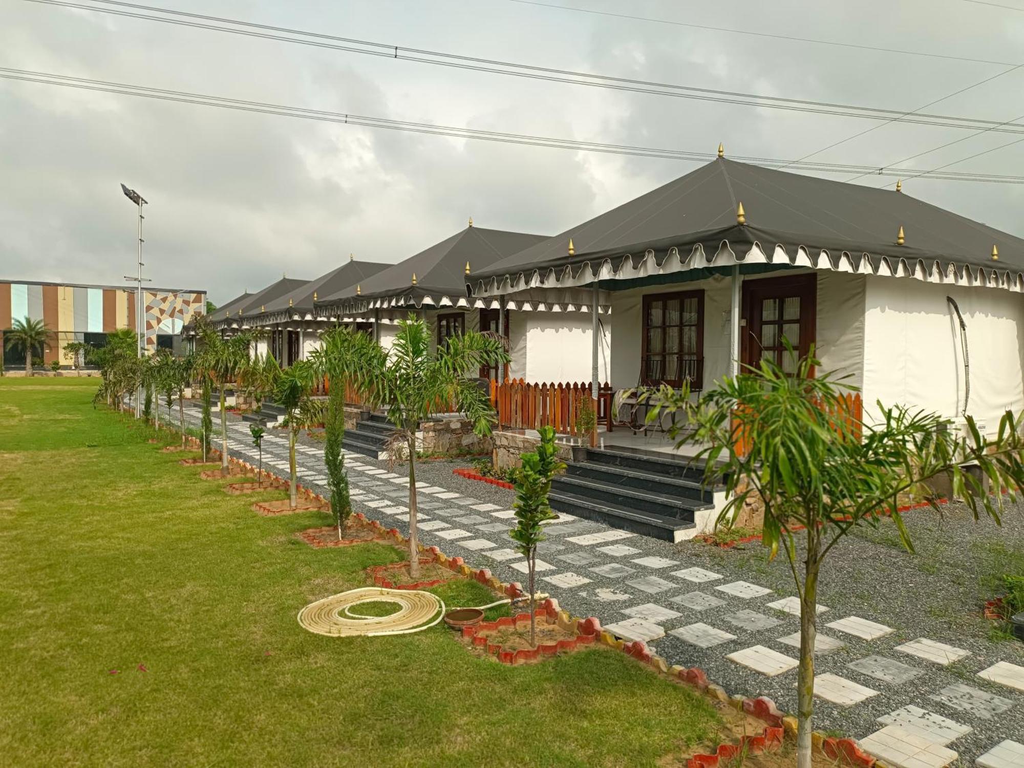 Royal Rajasthan Resort Sikar Экстерьер фото
