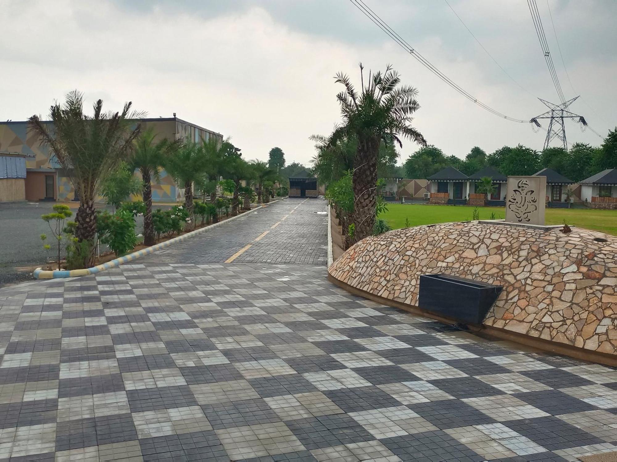 Royal Rajasthan Resort Sikar Экстерьер фото